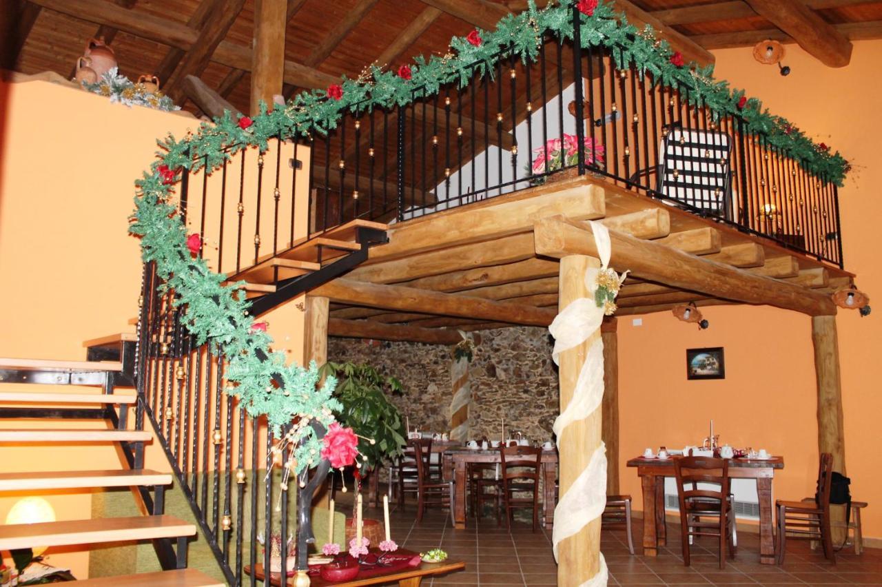 Bed and Breakfast Antico Casale Gioiosa Marea Exteriér fotografie