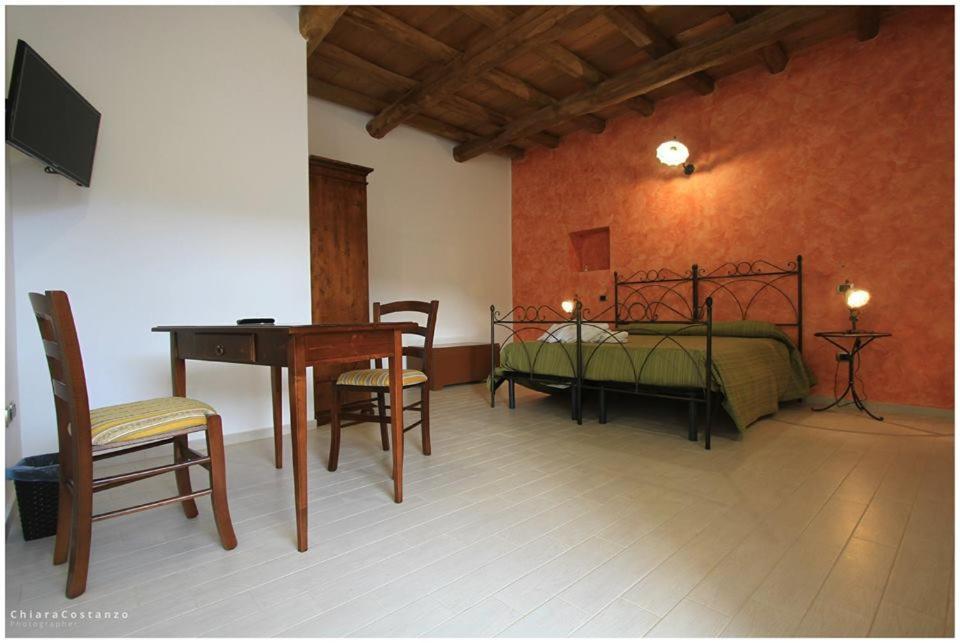 Bed and Breakfast Antico Casale Gioiosa Marea Exteriér fotografie